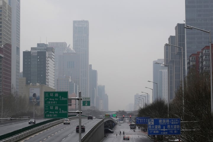 Coronavirus: China Unlikely To Defend Falling Yuan, Despite US Trade Deal Pressure, Analysts Say